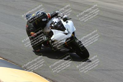 media/Apr-10-2022-SoCal Trackdays (Sun) [[f104b12566]]/Bowl (11am)/